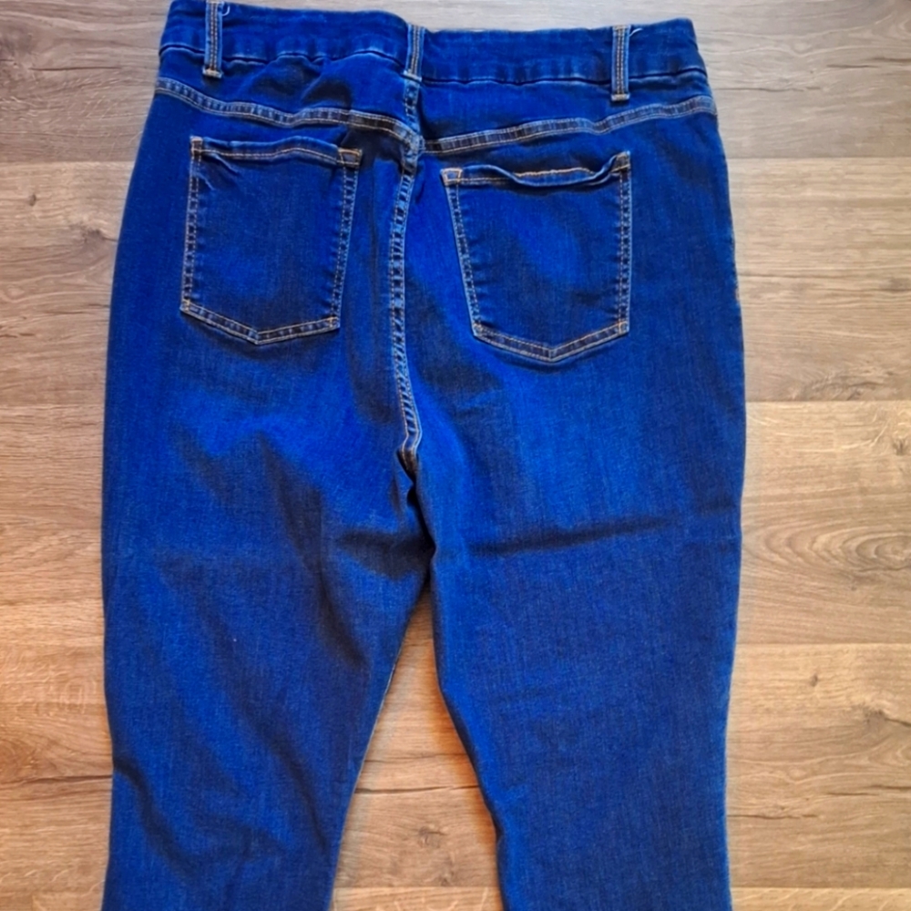 Women's jeans